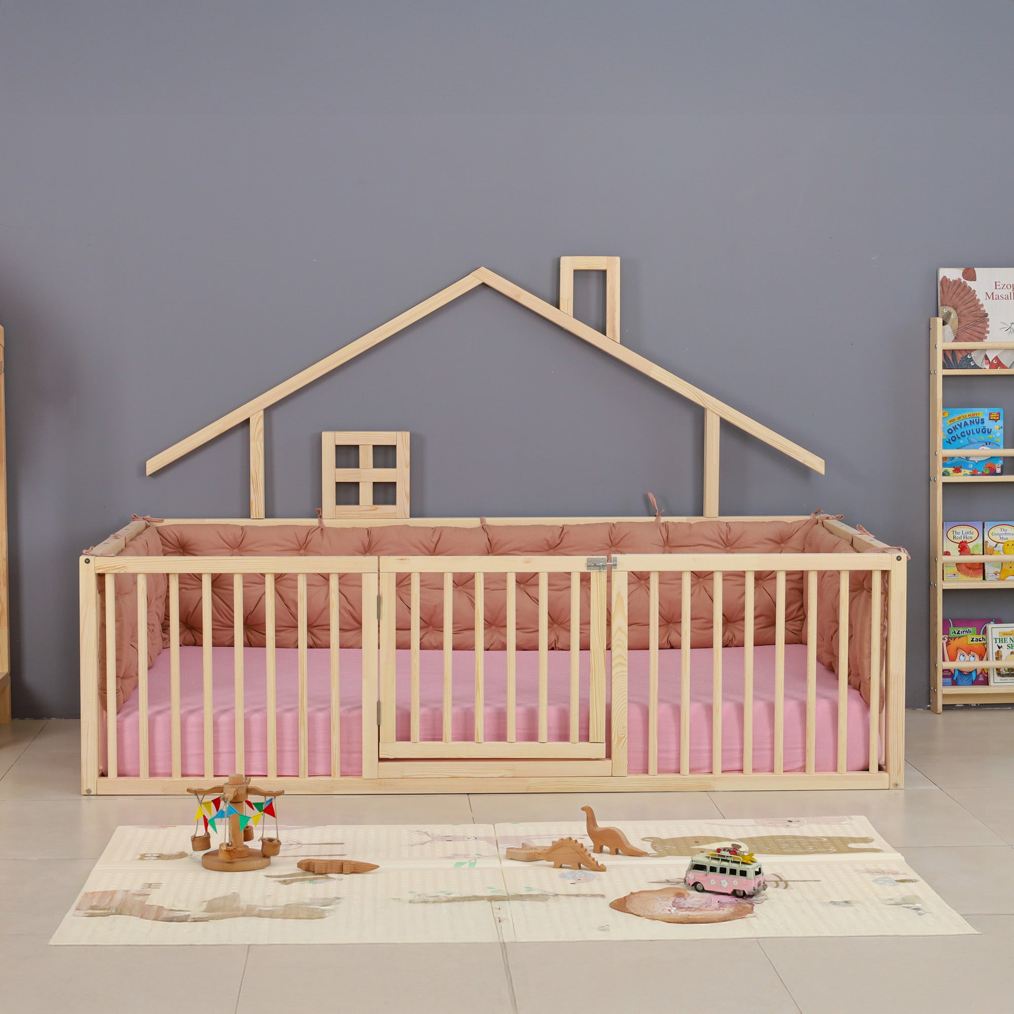 Atheon - Montessori Playhouse Floor Bed with Cylindrical Railings and Gate